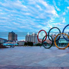 不銹鋼五環雕塑，運動廣場雕塑