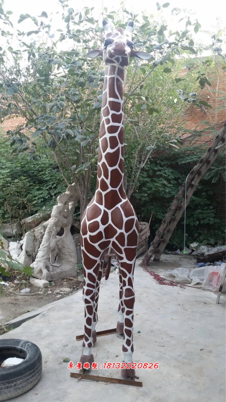 玻璃鋼長(zhǎng)頸鹿雕塑，玻璃鋼動(dòng)物