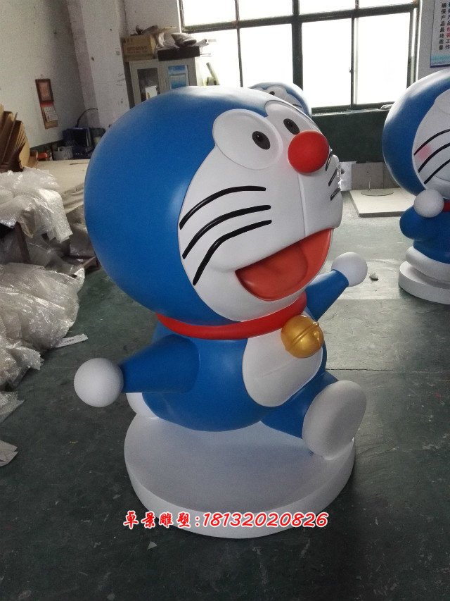 機器貓彩繪雕塑，玻璃鋼卡通機器貓現貨雕塑