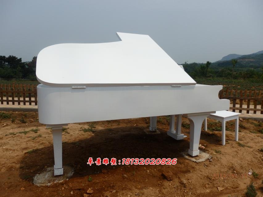 仿真鋼琴雕塑，玻璃鋼鋼琴雕塑