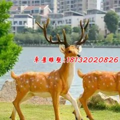 玻璃鋼梅花鹿雕塑，玻璃鋼仿真動(dòng)物雕塑