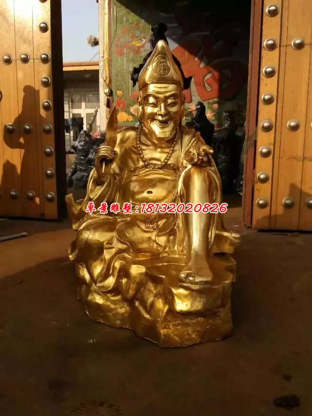 銅雕濟公，貼金濟公雕塑