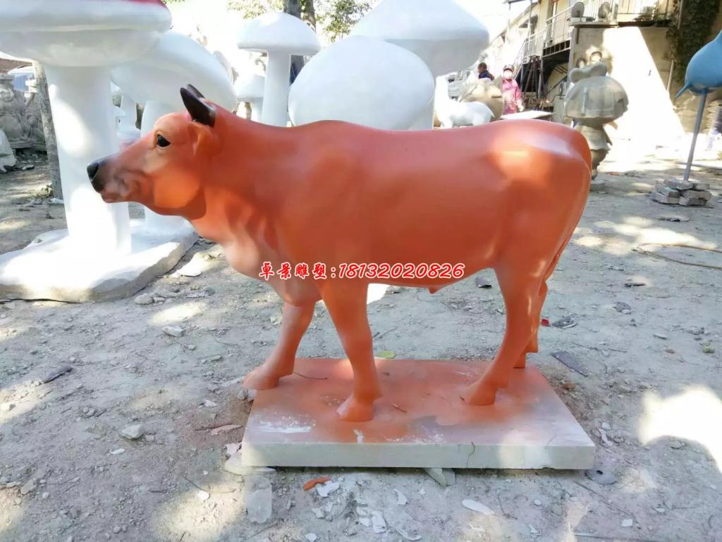 玻璃鋼牛雕塑，玻璃鋼動物雕塑