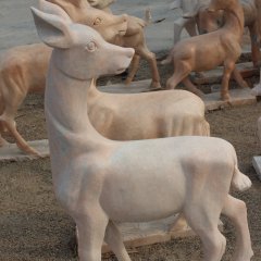 小鹿石雕，晚霞紅小鹿石雕