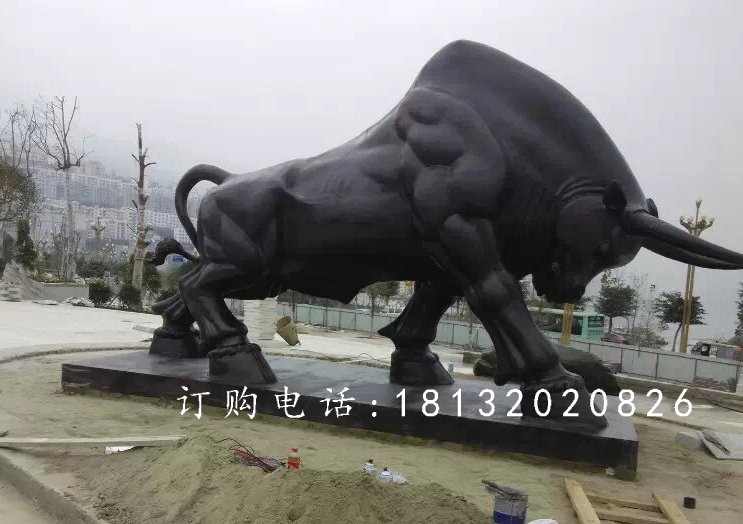 銅牛雕塑，拓荒牛雕塑