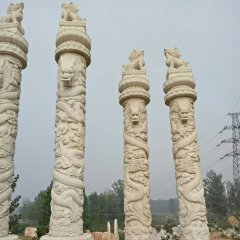 廣場盤龍柱石雕，石龍柱雕塑