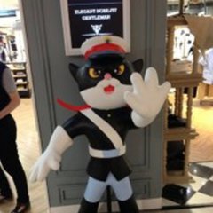 黑貓警長(zhǎng)雕塑，玻璃鋼動(dòng)畫人物雕塑