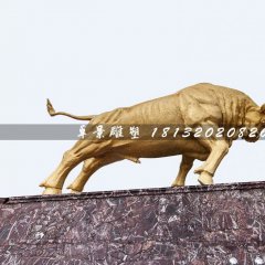 奔牛銅雕，廣場(chǎng)銅牛雕塑