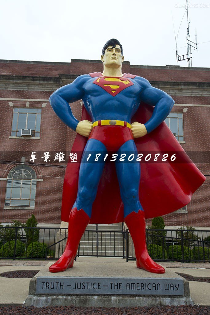 超人雕塑，玻璃鋼仿真超人雕塑