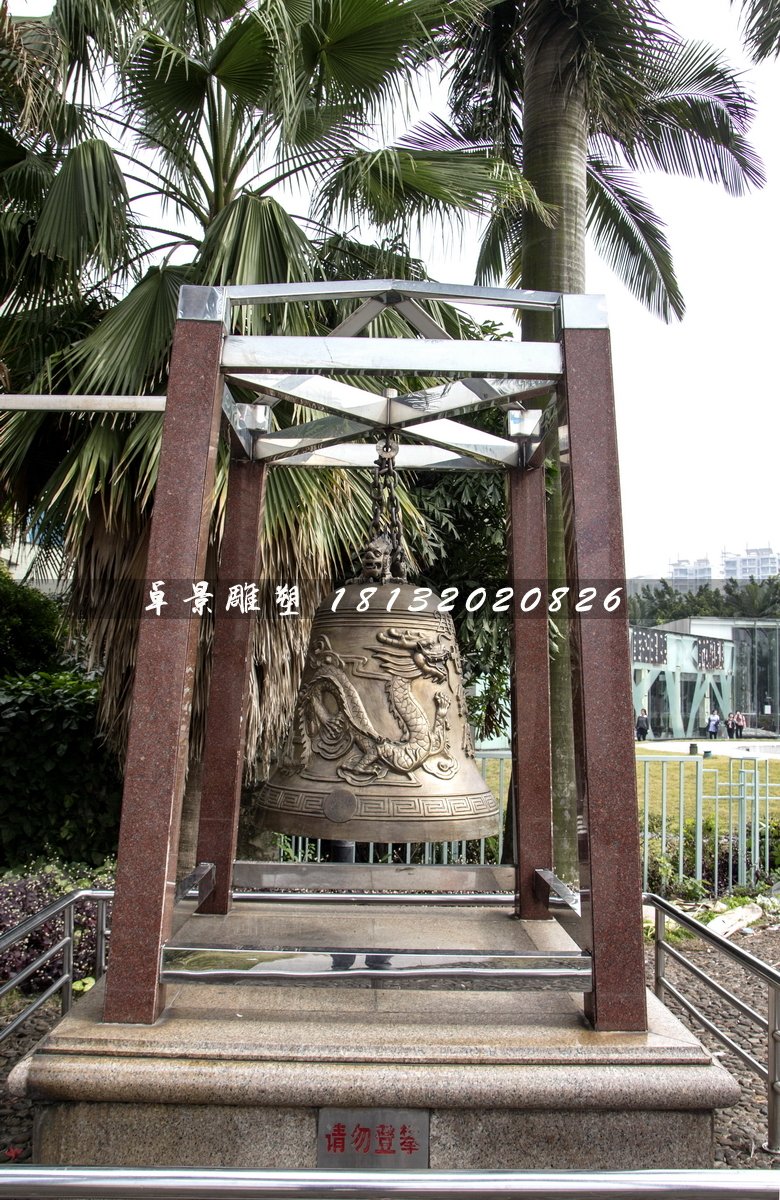 龍浮雕鐘雕塑，銅鐘雕塑