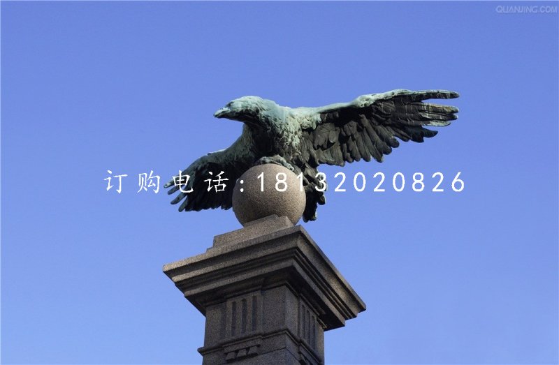 老鷹踩球銅雕，青銅老鷹雕塑