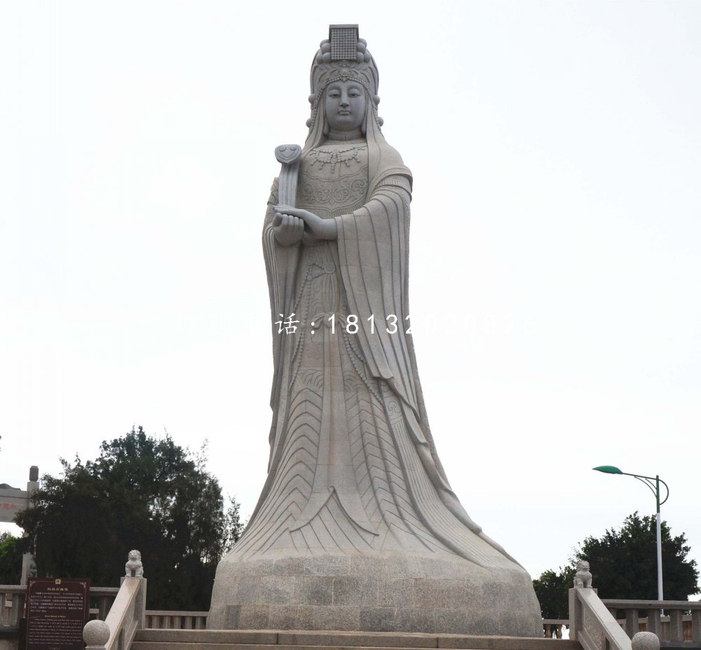 媽祖石雕，廣場神仙石雕