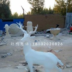 白色的小鹿雕塑，玻璃鋼動物雕塑