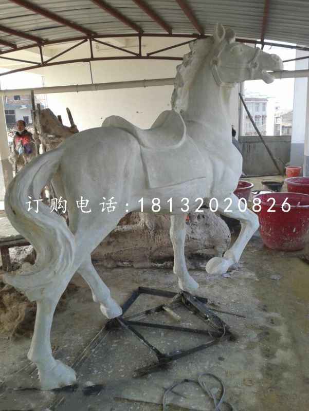 白馬雕塑，玻璃鋼坐騎