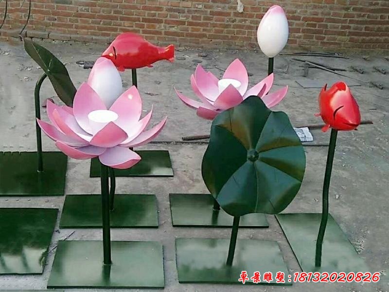 彩色不銹鋼鯉魚(yú)荷花雕塑