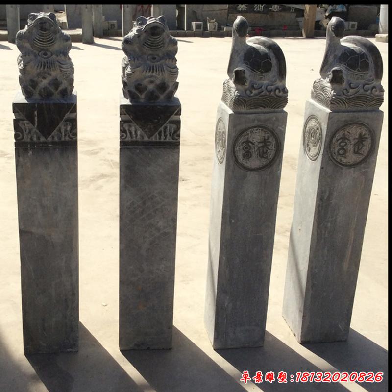 金蟾拴馬樁雕塑，招財(cái)景觀石雕