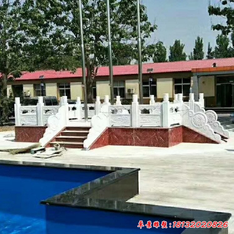 企業(yè)三根旗臺(tái)升旗臺(tái)石雕