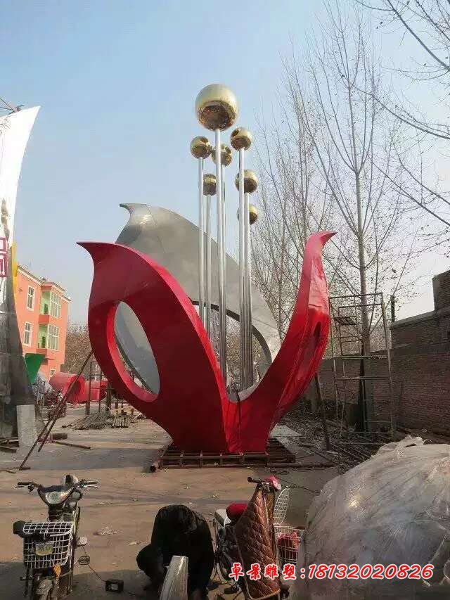 不銹鋼綻放花朵雕塑