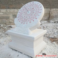 日晷雕塑方向