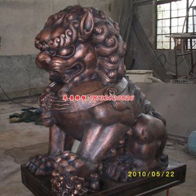 仿銅獅子雕塑