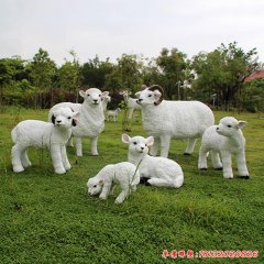 仿真羊雕塑