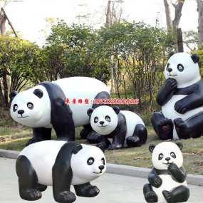 嶄新的熊貓玻璃鋼雕塑