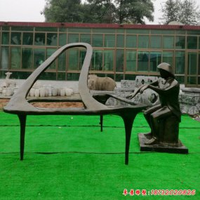 玻璃鋼人物彈鋼琴