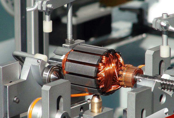 西安西瑪電機轉(zhuǎn)子動平衡試驗。